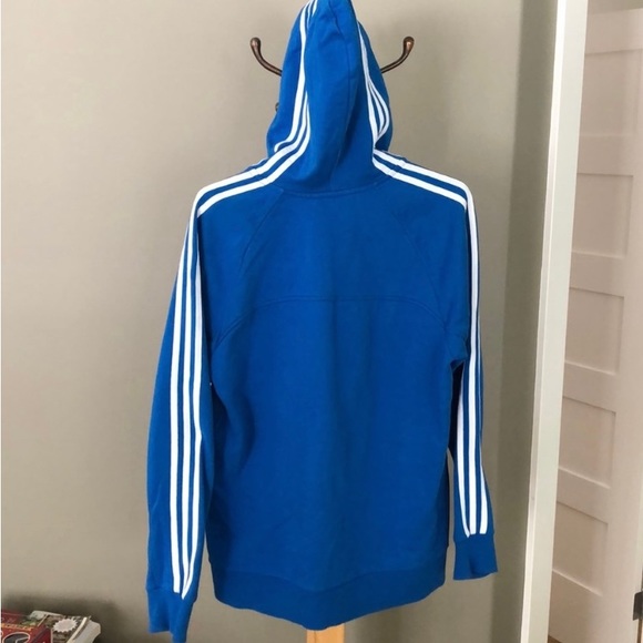 Adidas essentials size M - Picture 2 of 6